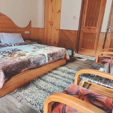 Hotel Hadimba Regency ! Free 4 Wheeler Parking ! Mountain View Rooms ! Near Mall Road Manali Eksteriør billede