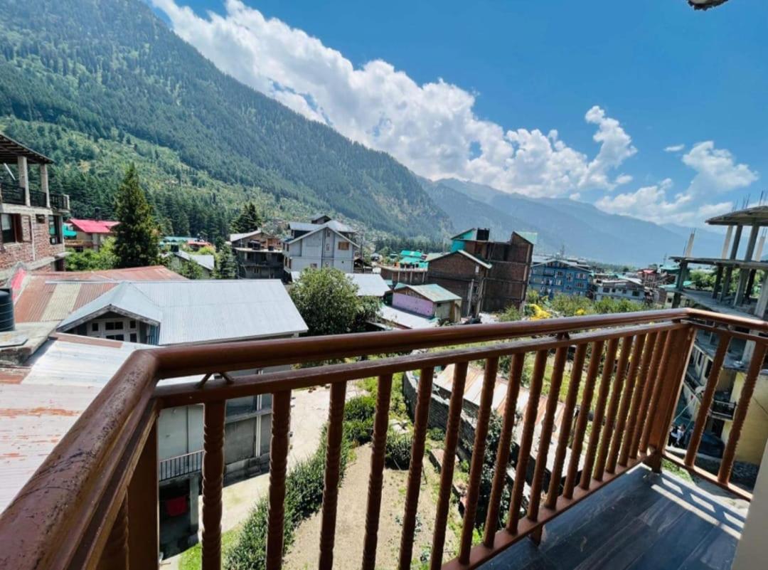 Hotel Hadimba Regency ! Free 4 Wheeler Parking ! Mountain View Rooms ! Near Mall Road Manali Eksteriør billede